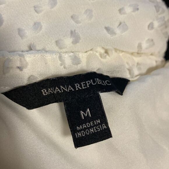 EUC Banana Republic Ivory Cream Eyelash Dot Ruffle Off the Shoulder Blouse sz M - Picture 8 of 9